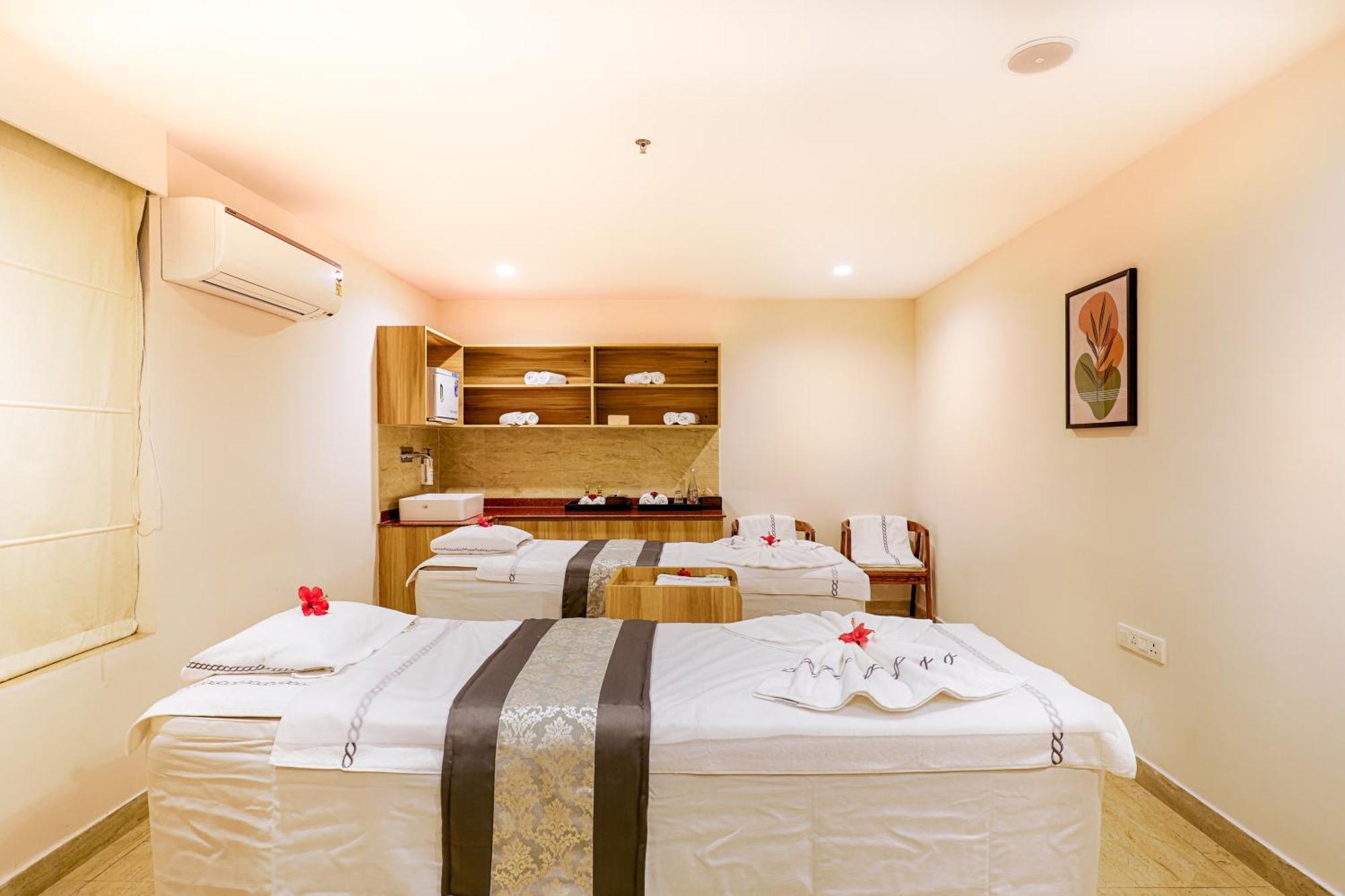 Club Mahindra Udaipur Hotel Buitenkant foto