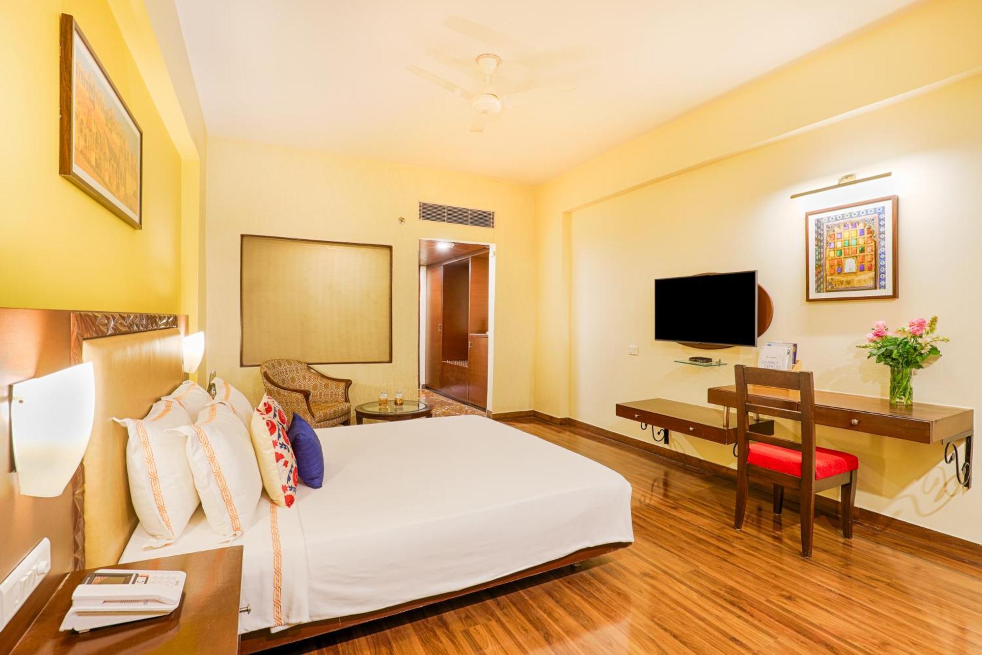 Club Mahindra Udaipur Hotel Buitenkant foto