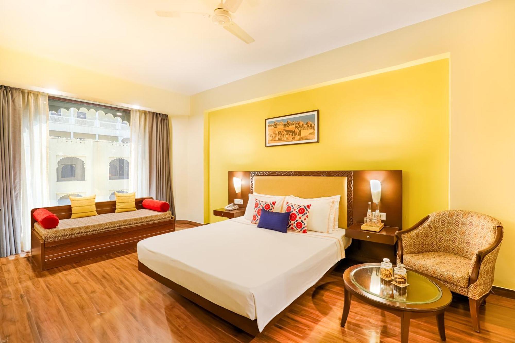 Club Mahindra Udaipur Hotel Buitenkant foto