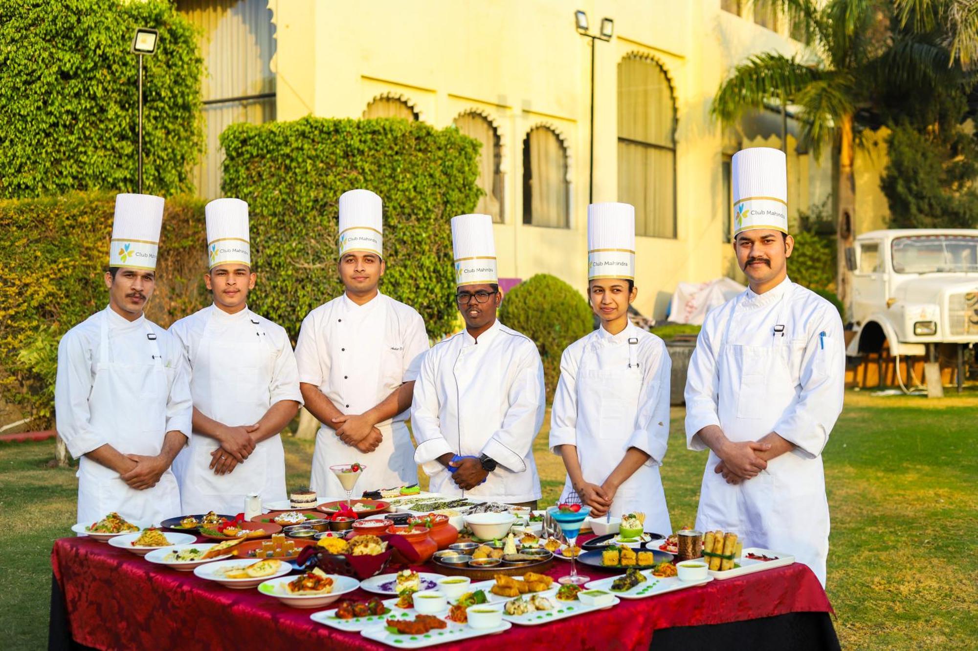 Club Mahindra Udaipur Hotel Buitenkant foto