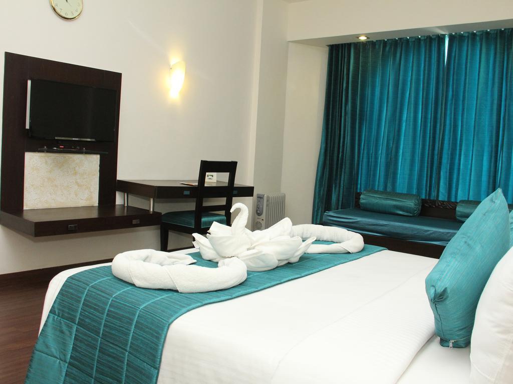 Club Mahindra Udaipur Hotel Buitenkant foto